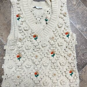 Zara Cream cropped Knit Vest with Floral Details
